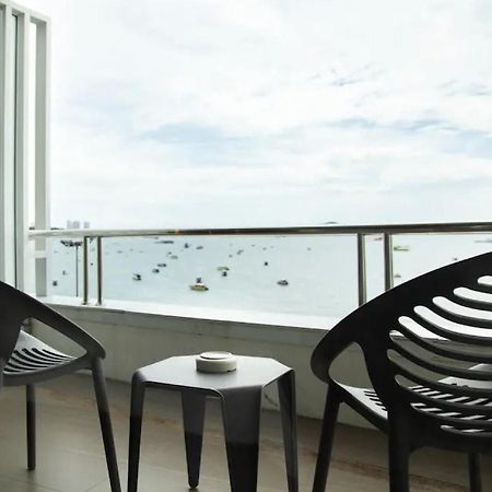 Baboona Beachfront Living Pattaya Exterior foto